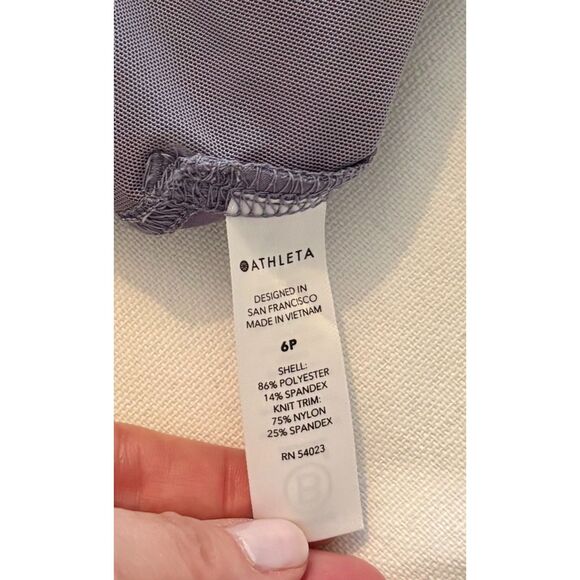 EUC Athleta Lightweight Attitude Pant, Tempest Violet, Sz 6 PETITE - Picture 6 of 6